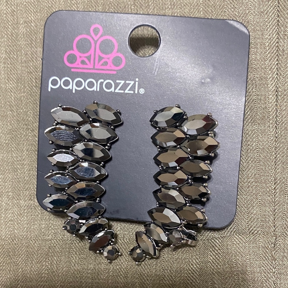 Paparazzi Black and Silver Jewelry Collection - Picture 4 of 5